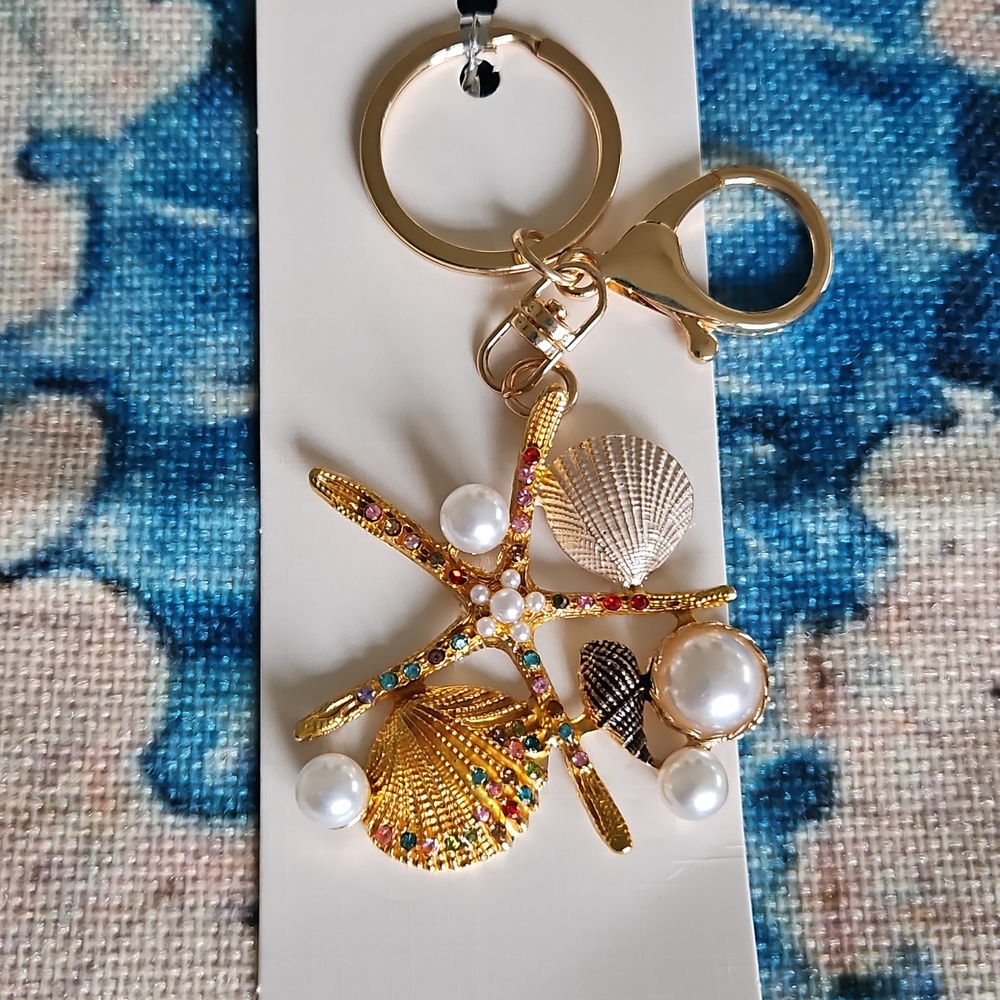 Starfish, Seashells & Pearls Keychain - Picture 13 of 15